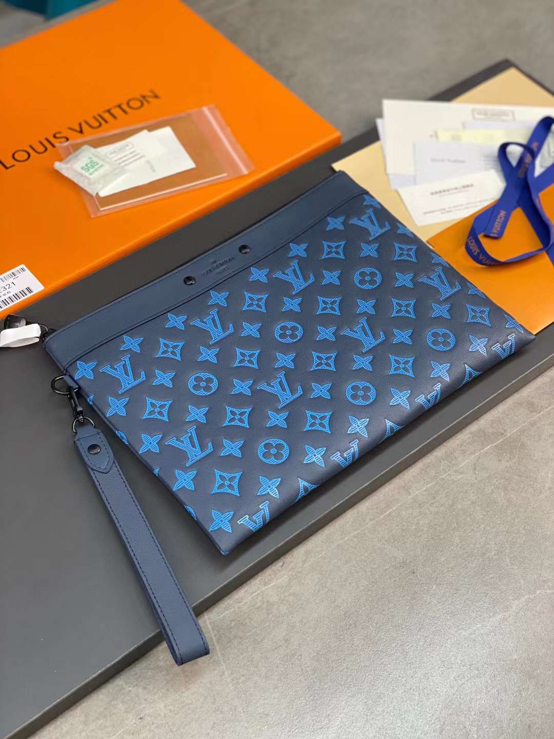 244453764f5b4e7de578de69b2f9c3ca_1726224817_2251.jpg