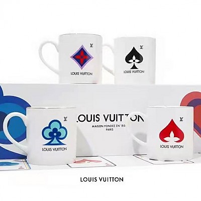 LOUIS VUITTON-M20210 루이비통 게임 온 모노그램 모티프 포커 게임 본차이나 머그 컵 셋트