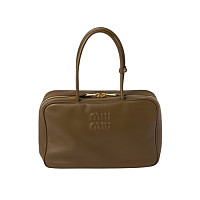 MIUMIU-5BB117 미우미우 브라운/화이트 송아지 가죽 보 백