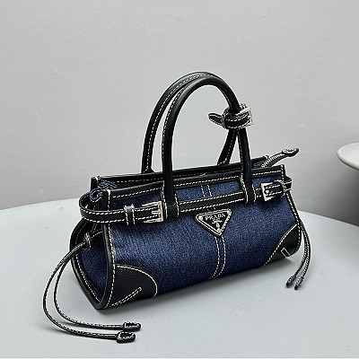 PRADA-1BA486 프라다 화이트 보니 미니 가죽 핸드백