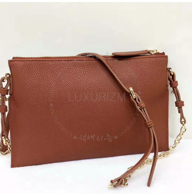 burberry3-1102-004.jpg