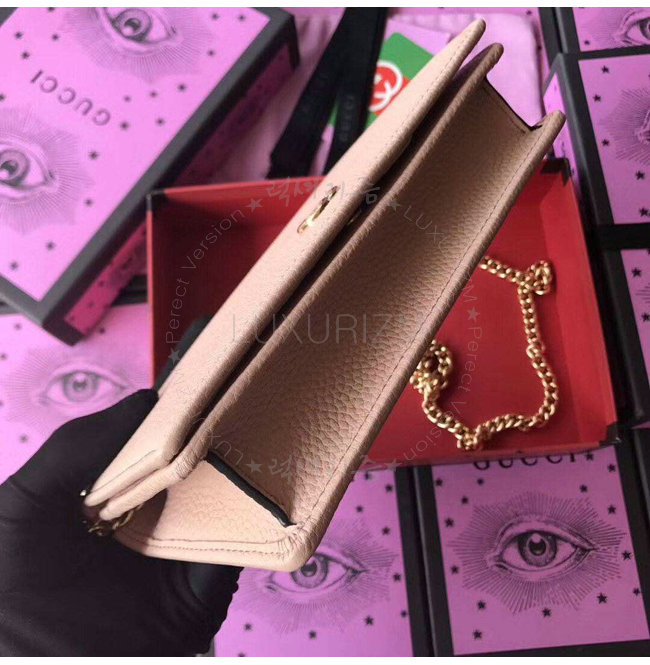 gucci-1202-004.jpg