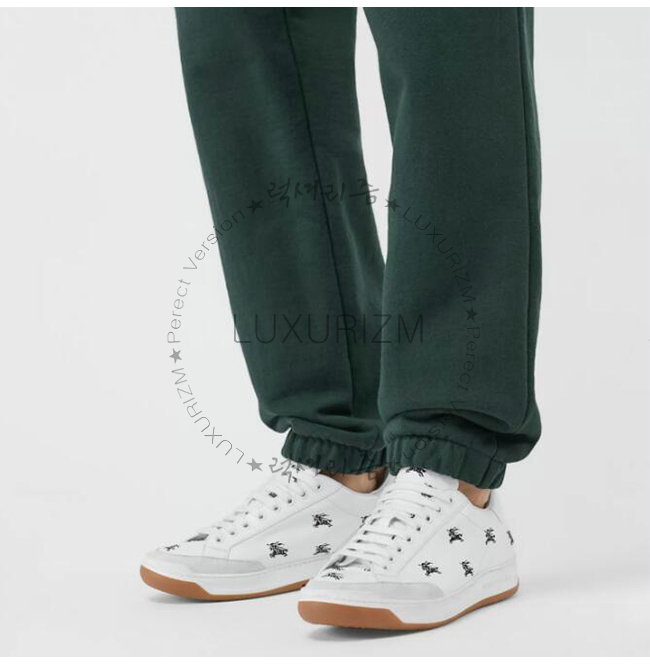 burberry-1113-001.jpg