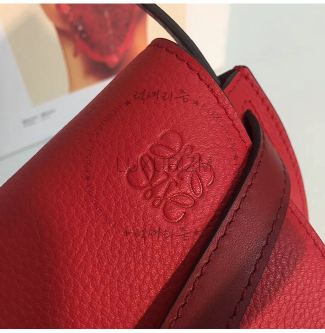 loewe1-1122-007.jpg