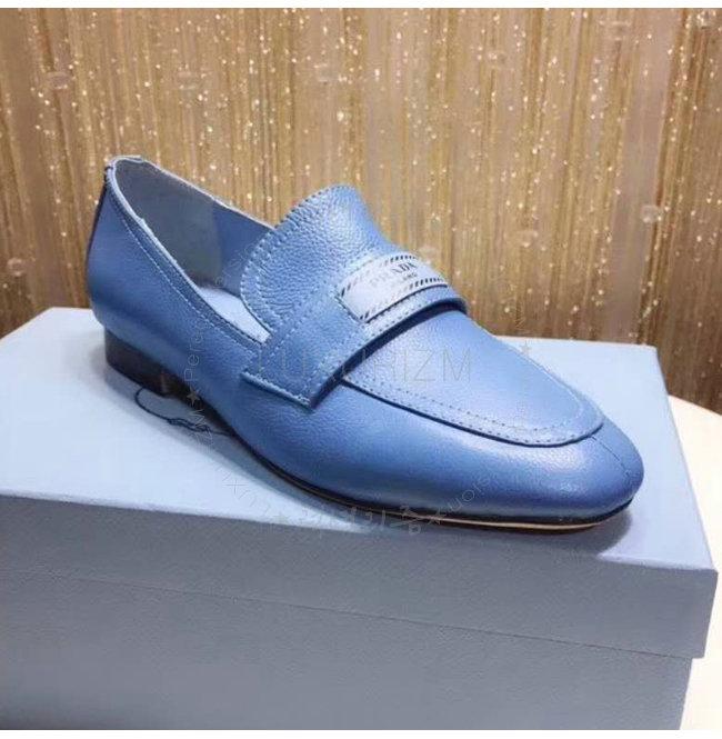prada1-0314-005.jpg