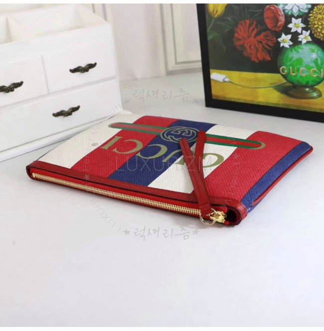 gucci-0521-006.jpg