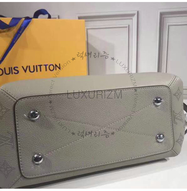 lv-0910-004.jpg