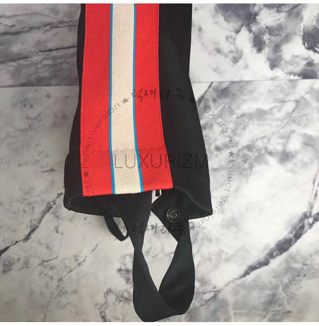 gucci1-0104-0010.jpg