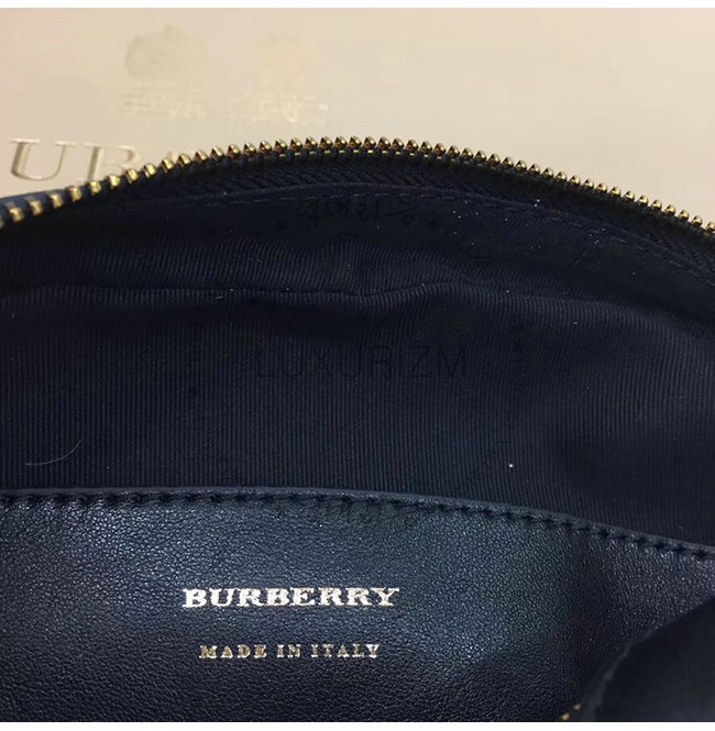 burberry-0111-0010.jpg